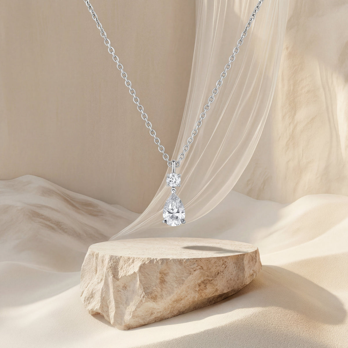 Colar Gota Elegante