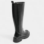 3458 | Botas Pretas Clássicas